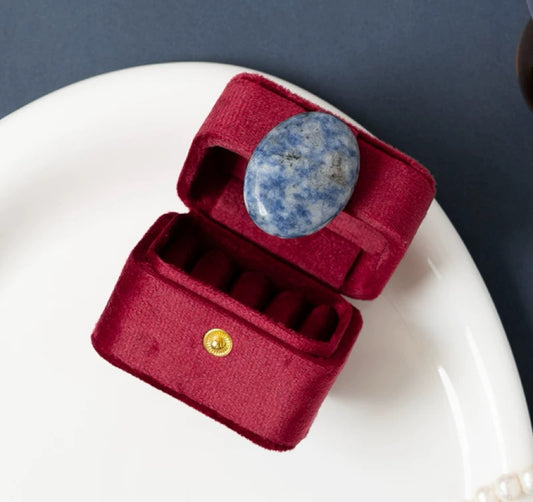 Natural Stone Velvet Jewelry Box – Elegant Storage for Rings & Earrings