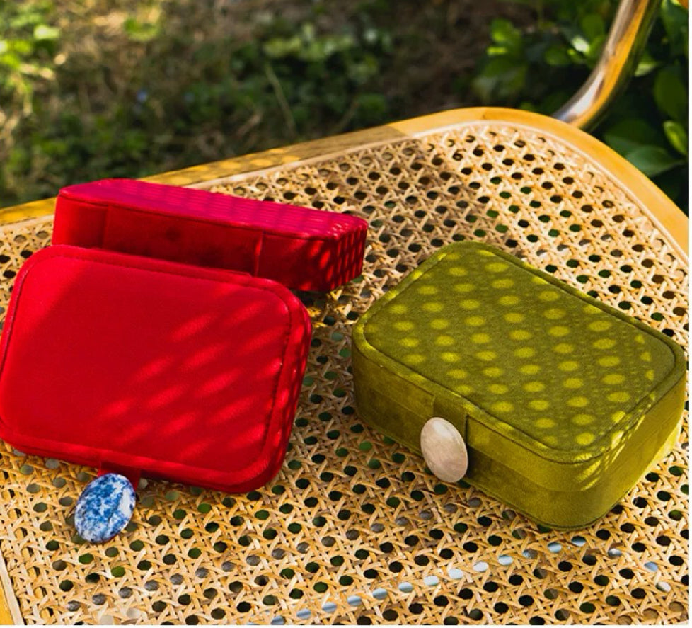 Portable Double-Layer Velvet Jewelry Box with Natural Stone Clasp
